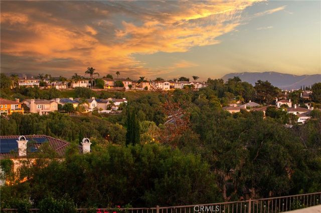 18 Calle De La Luna, San Clemente, CA 92673