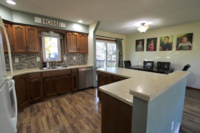 1209 63RD Avenue N, Moorhead, MN 56560