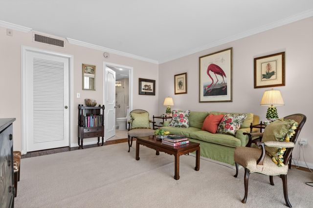 227 Australian Avenue 2c, Palm Beach, FL 33480