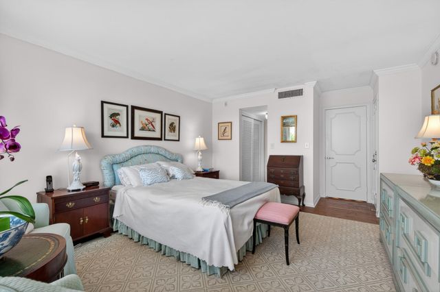 227 Australian Avenue 2c, Palm Beach, FL 33480