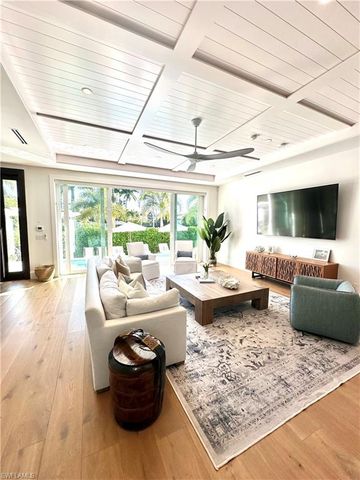 783 11th AVE S, Naples, FL 34102