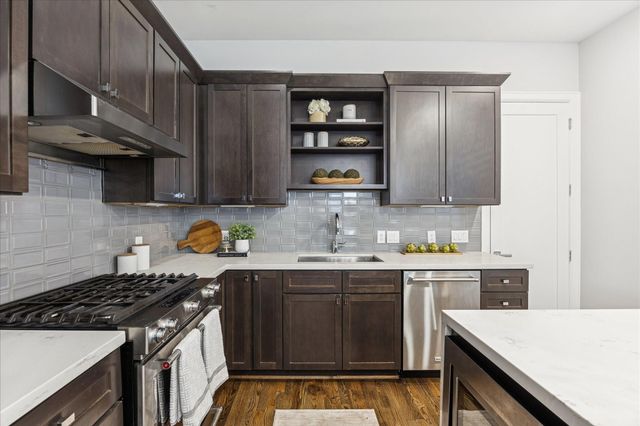 1213 Crockett Street, Houston, TX 77007