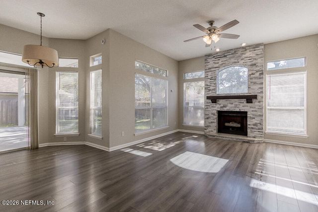 5332 KNIGHTSGATE Court, Jacksonville, FL 32244