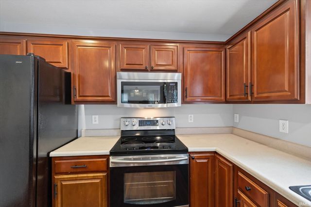 1214 S Donington Court, Bloomington, IN 47401