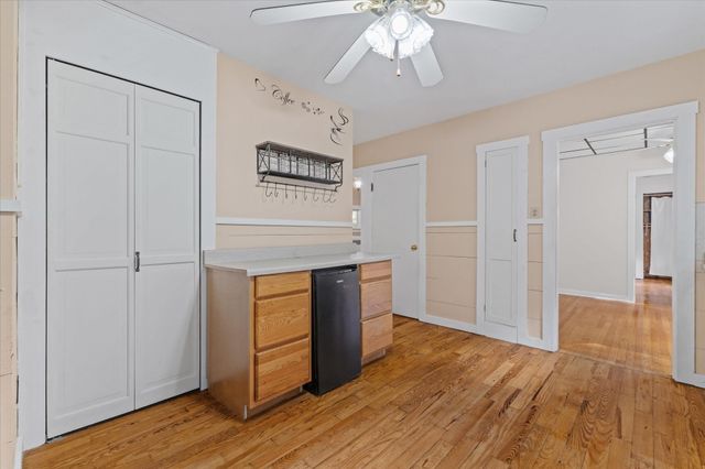 39 Southbridge Rd, Dudley, MA 01571
