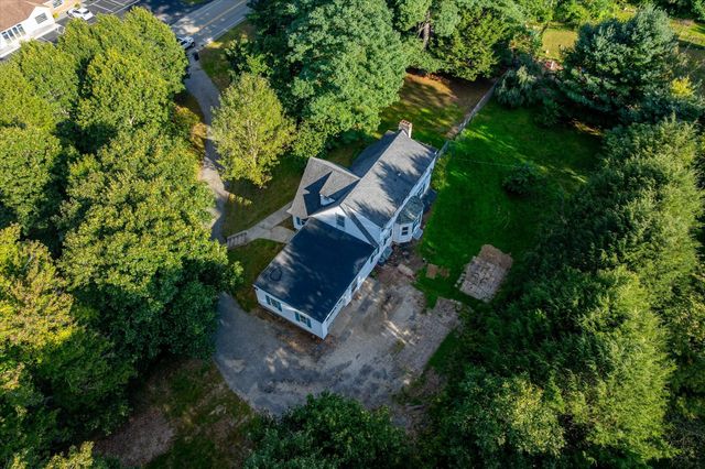 39 Southbridge Rd, Dudley, MA 01571