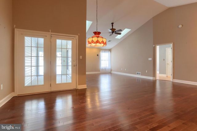 428 BAUMGARDNER DR, Harrisburg, PA 17112