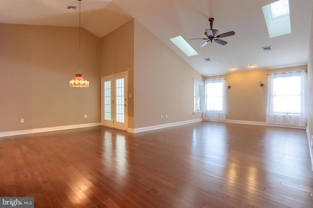 428 BAUMGARDNER DR, Harrisburg, PA 17112