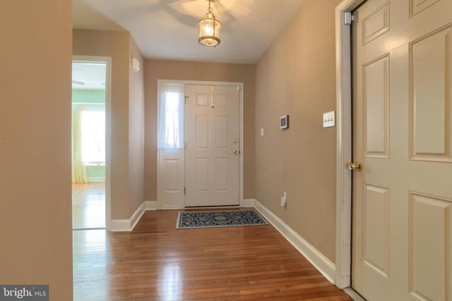 428 BAUMGARDNER DR, Harrisburg, PA 17112