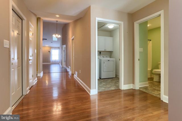 428 BAUMGARDNER DR, Harrisburg, PA 17112