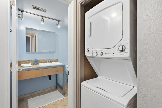 3002 N 70th Street Unit 225, Scottsdale, AZ 85251