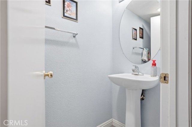 517 Louisville, Hemet, CA 92545