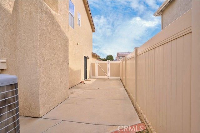 517 Louisville, Hemet, CA 92545