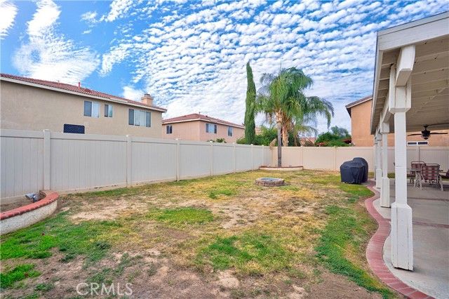 517 Louisville, Hemet, CA 92545