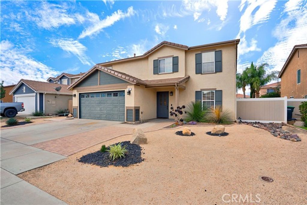 517 Louisville, Hemet, CA 92545