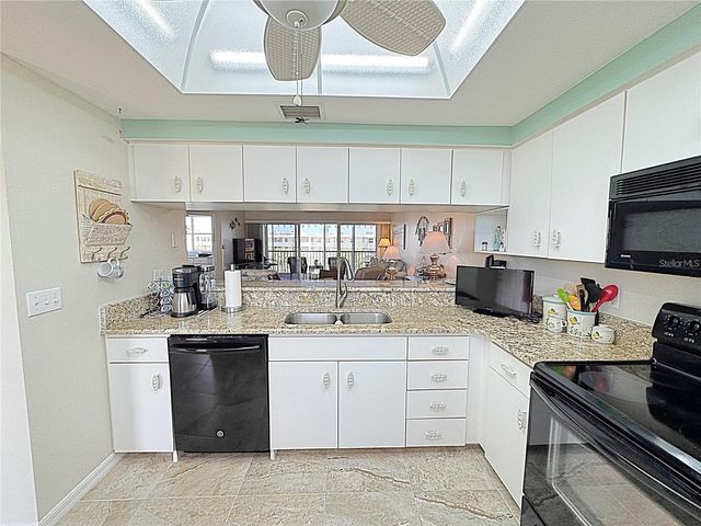 6205 SHORELINE DRIVE 1305, St Petersburg, FL 33708