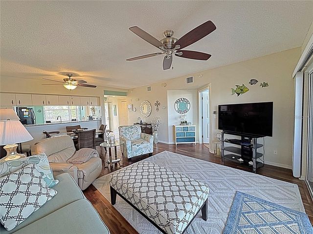 6205 SHORELINE DRIVE 1305, St Petersburg, FL 33708