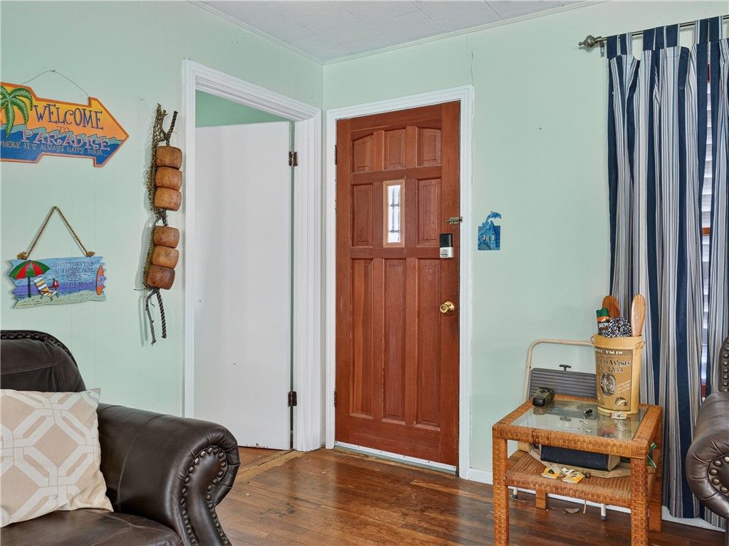 109 Palm St, Rockport, TX 78382 — photo 5
