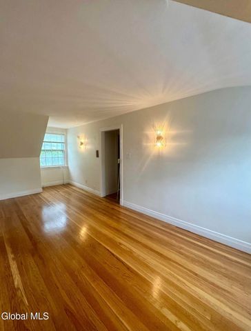 612 Union Street 9, Schenectady, NY 12305