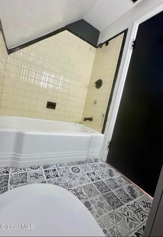 612 Union Street 9, Schenectady, NY 12305