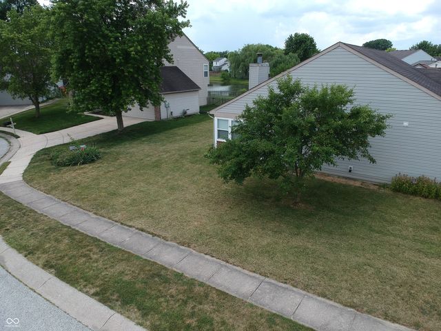 291 Lakemoore Street, Brownsburg, IN 46112