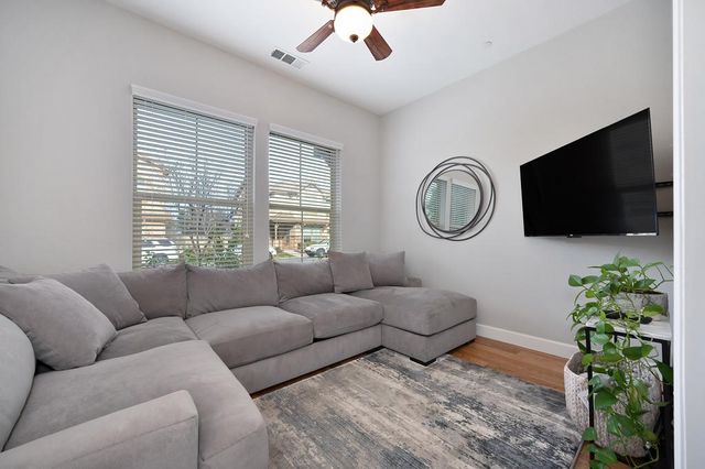 7077 Orchard Cir, Penryn, CA 95663