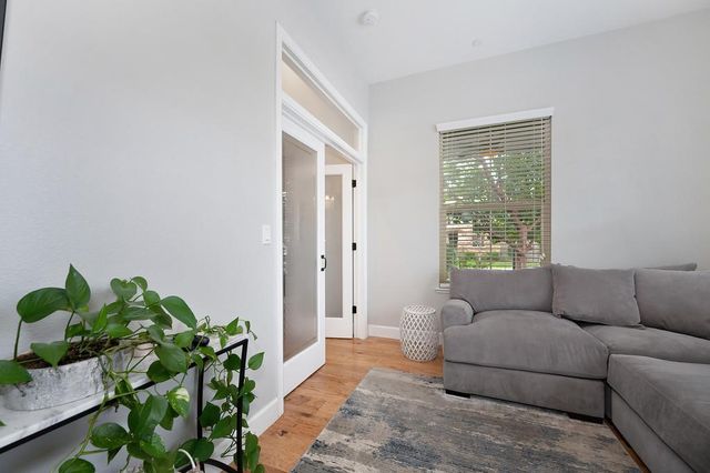 7077 Orchard Cir, Penryn, CA 95663