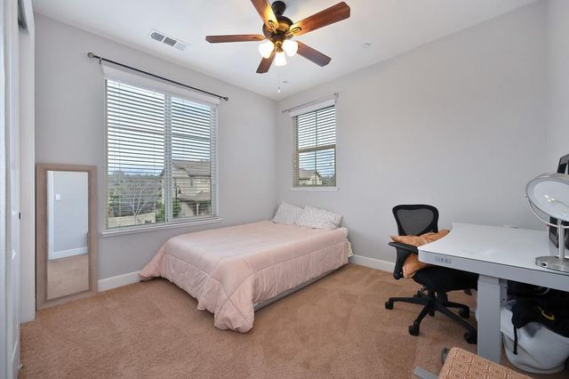 7077 Orchard Cir, Penryn, CA 95663