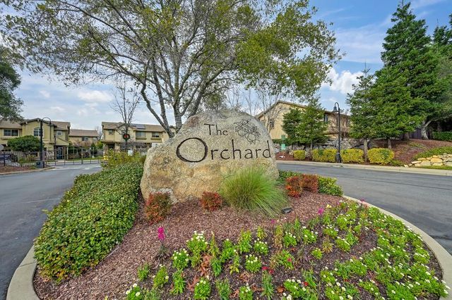 7077 Orchard Cir, Penryn, CA 95663