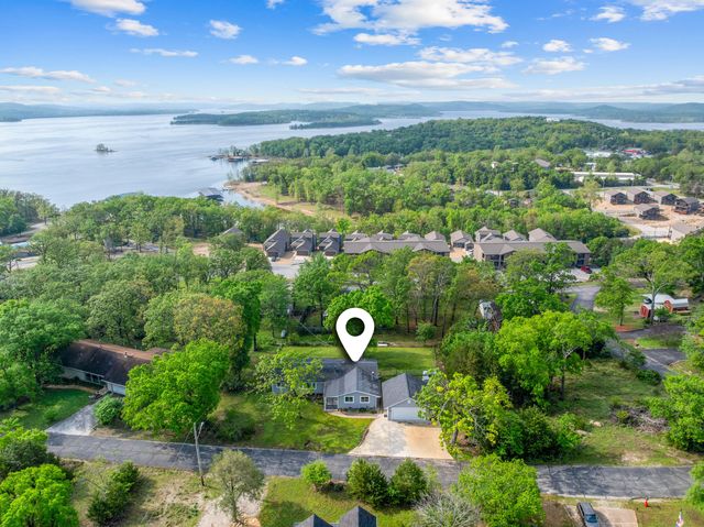 142 Locust Lane, Branson, MO 65616