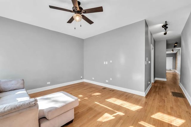 3208 W Wabansia Avenue 1W, Chicago, IL 60647