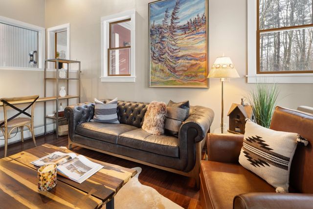 88 Upper Hollow Hill Road, Stowe, VT 05672