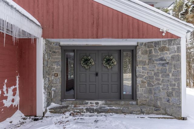 88 Upper Hollow Hill Road, Stowe, VT 05672