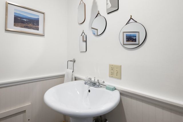 88 Upper Hollow Hill Road, Stowe, VT 05672