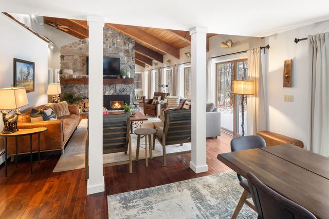 88 Upper Hollow Hill Road, Stowe, VT 05672