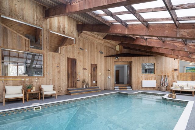 88 Upper Hollow Hill Road, Stowe, VT 05672