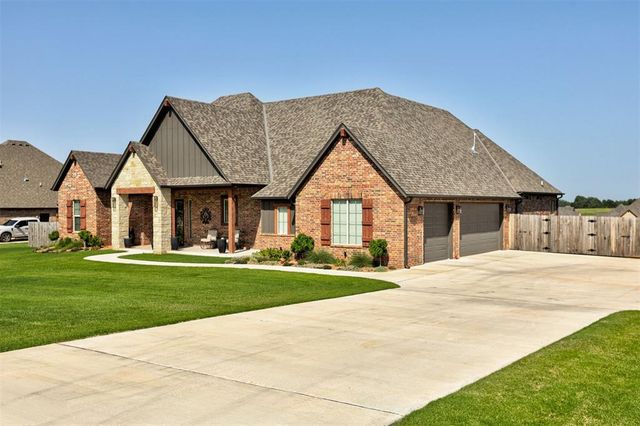 1236 Dorsi Court, Newcastle, OK 73065