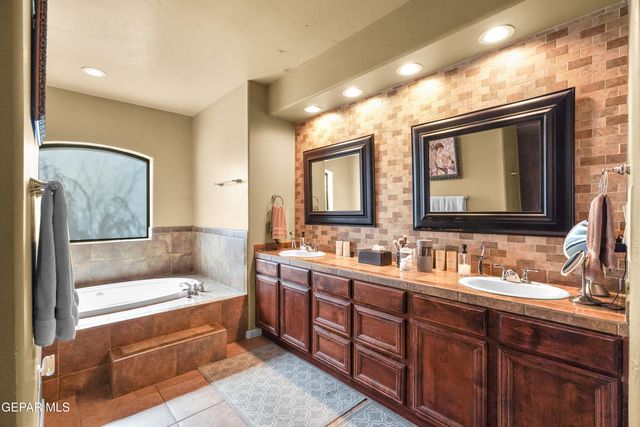 791 MAXEY MARIE Drive, El Paso, TX 79932