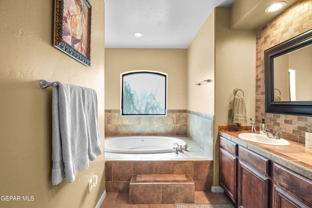 791 MAXEY MARIE Drive, El Paso, TX 79932