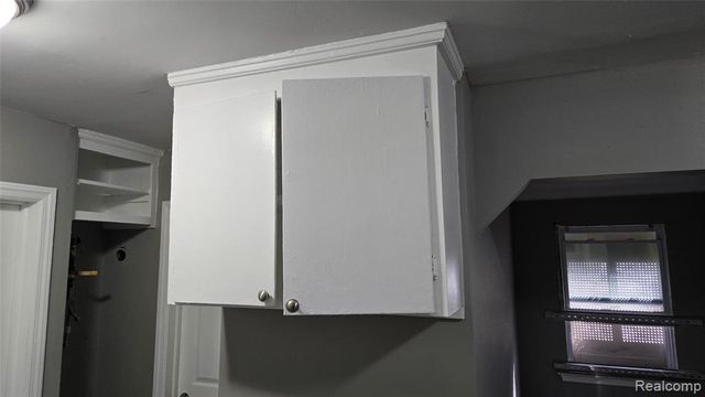 18101 Cornwall Street, Detroit, MI 48224