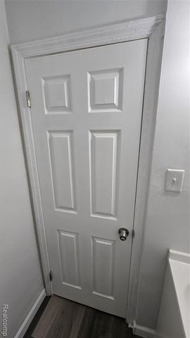 18101 Cornwall Street, Detroit, MI 48224