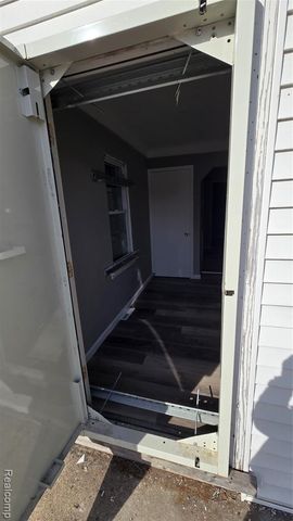 18101 Cornwall Street, Detroit, MI 48224