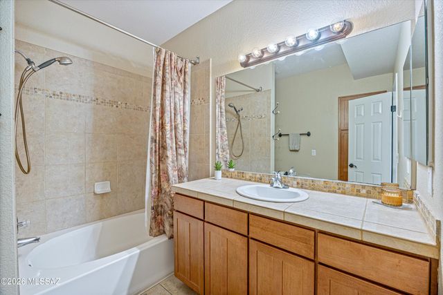 1500 E Pusch Wilderness Dr Unit 8208, Tucson, AZ 85737