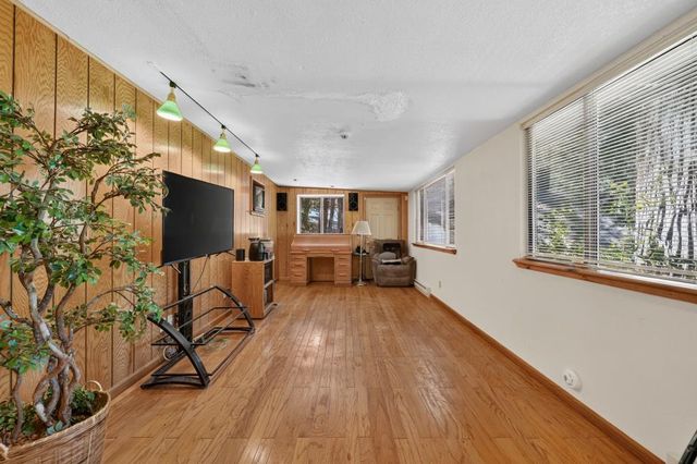 4285 Sierra Springs Dr, Pollock Pines, CA 95726