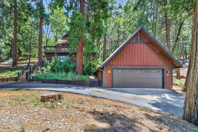 4285 Sierra Springs Dr, Pollock Pines, CA 95726