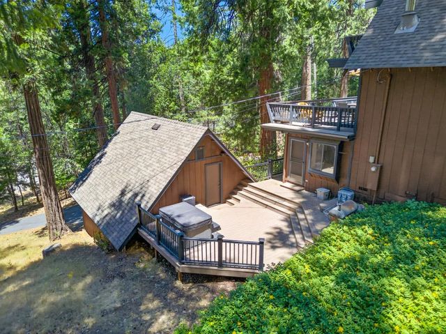 4285 Sierra Springs Dr, Pollock Pines, CA 95726