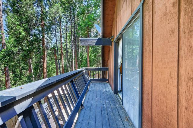 4285 Sierra Springs Dr, Pollock Pines, CA 95726