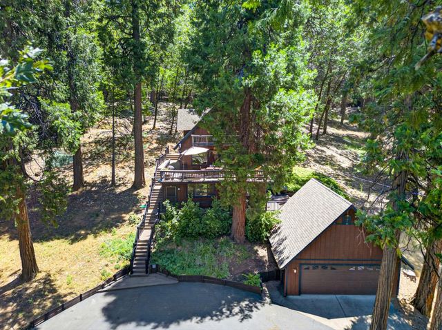 4285 Sierra Springs Dr, Pollock Pines, CA 95726