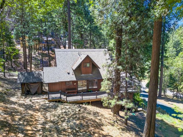 4285 Sierra Springs Dr, Pollock Pines, CA 95726