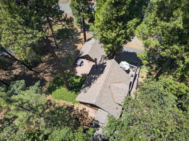 4285 Sierra Springs Dr, Pollock Pines, CA 95726